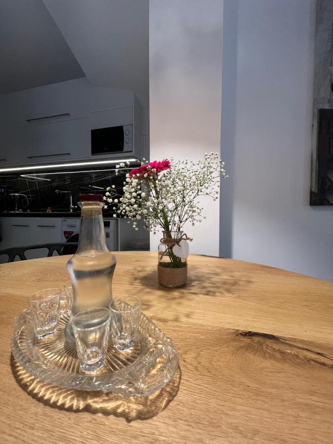 Modern Apartment Close To Airport With Gym And Bbq Heraklion Exterior foto